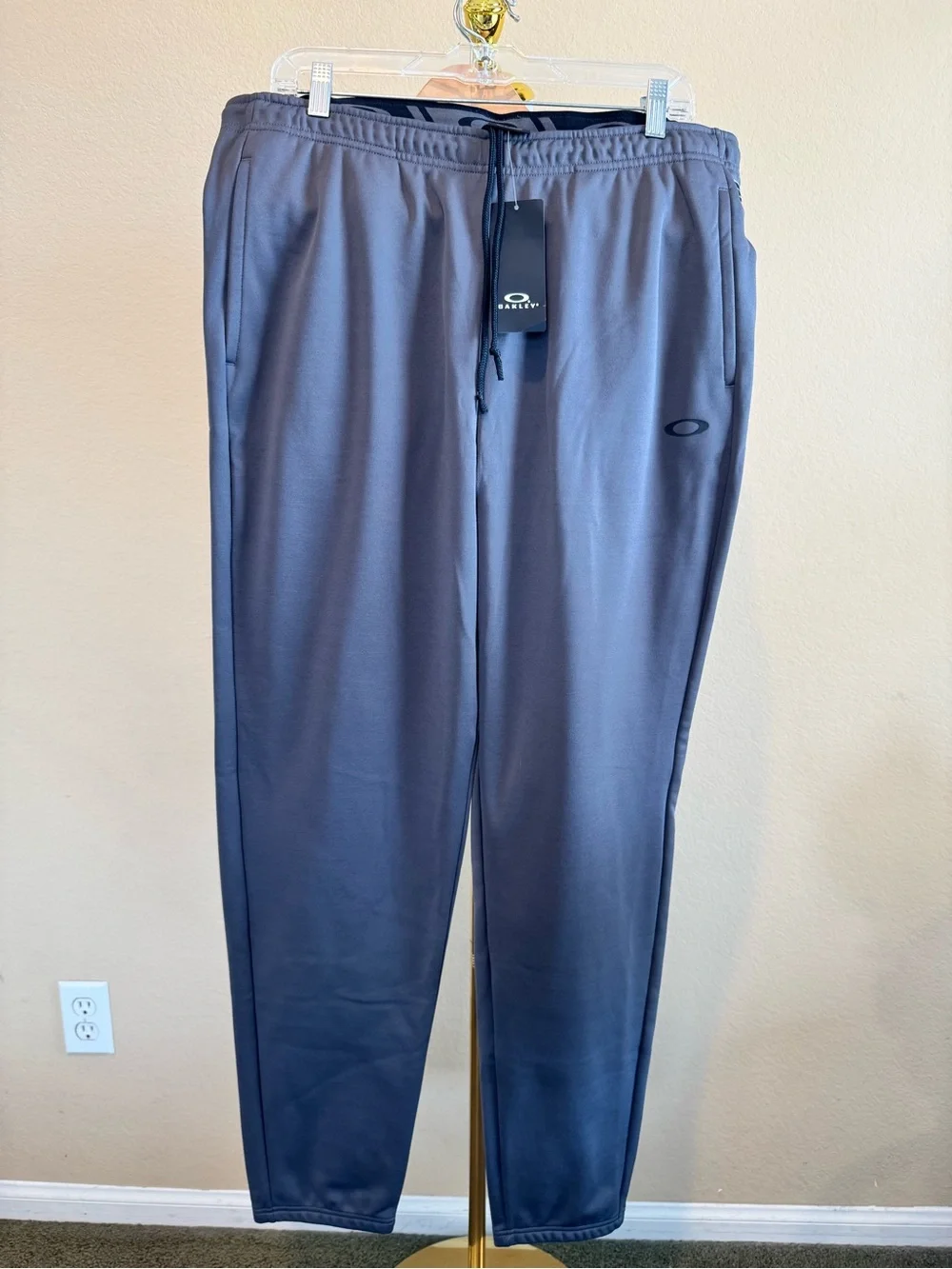 NWT Oakley Men L Gray Team Issue ENDURO PANT Sweatpants Joggers